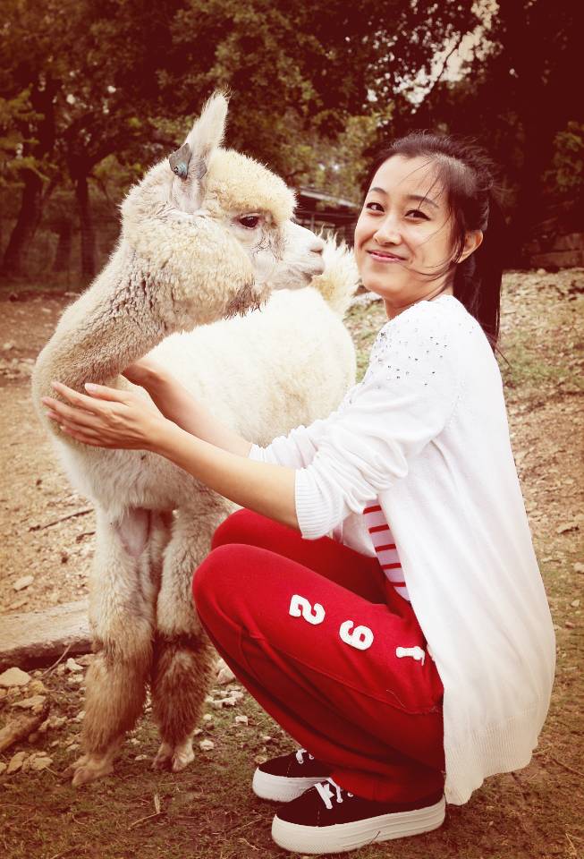 002gAXy8gy6NUkIrphB8f&690